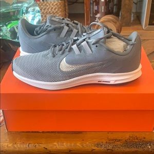 New Nike Downshifter Running Shoes, W 8.5, M 7
